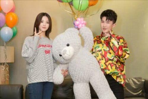 吃瓜看戏娱乐圈,吃瓜看戏,揭秘明星幕后故事