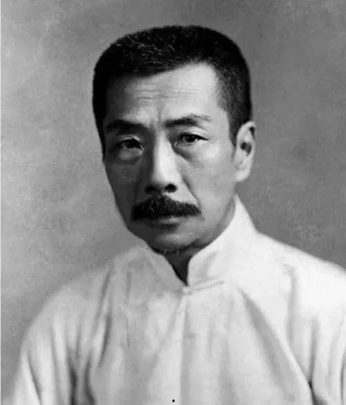 娱乐吃瓜酱鲁迅,揭秘娱乐圈的荒诞与真实